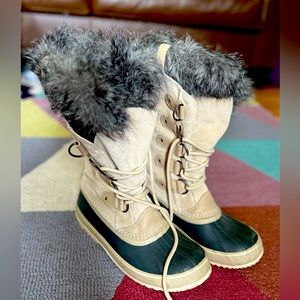 Sorel Joan of Arctic Boot - Sz 11 - EUC!